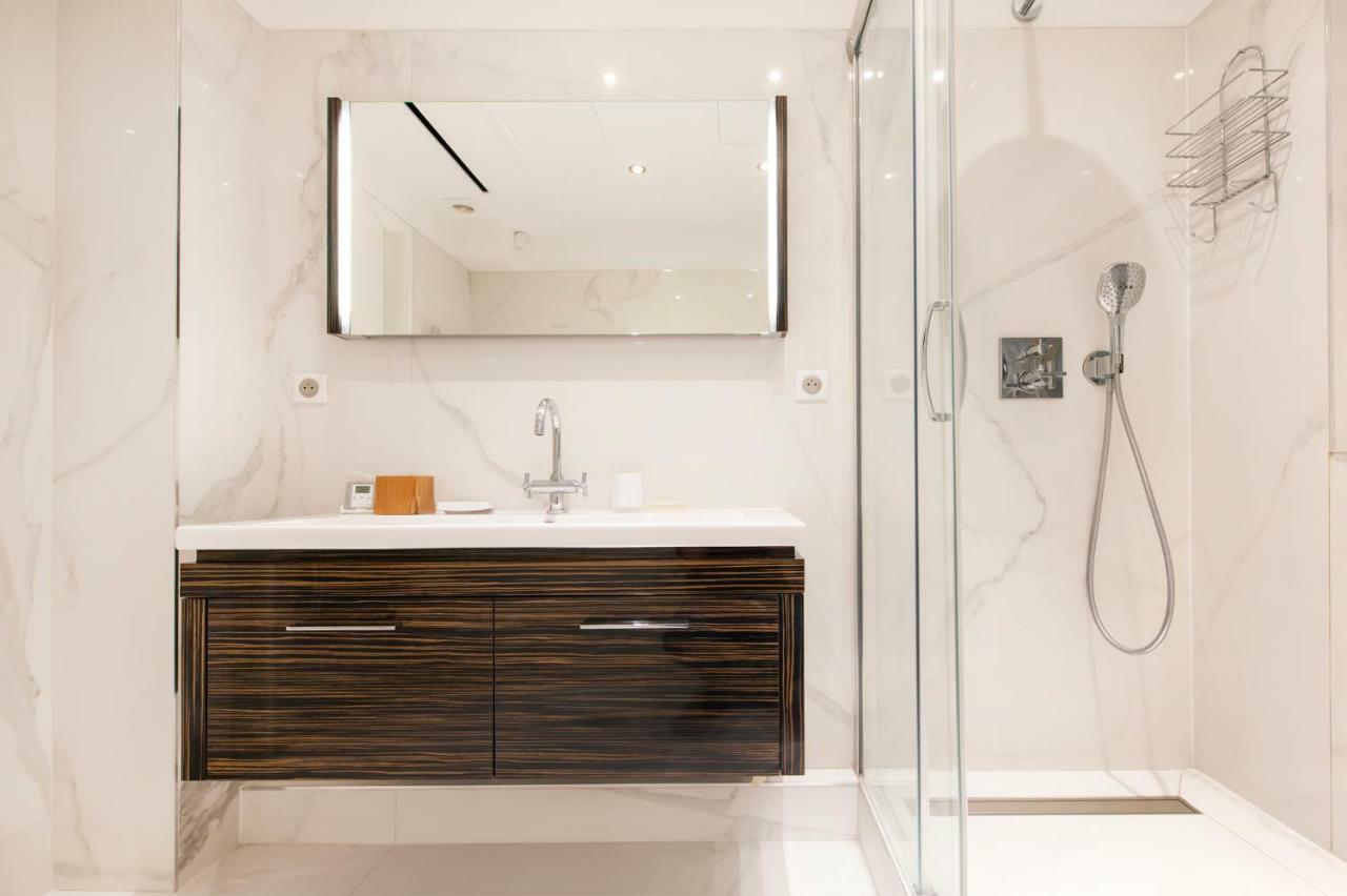 Luxury Montaigne Apartment Paris Ngoại thất bức ảnh