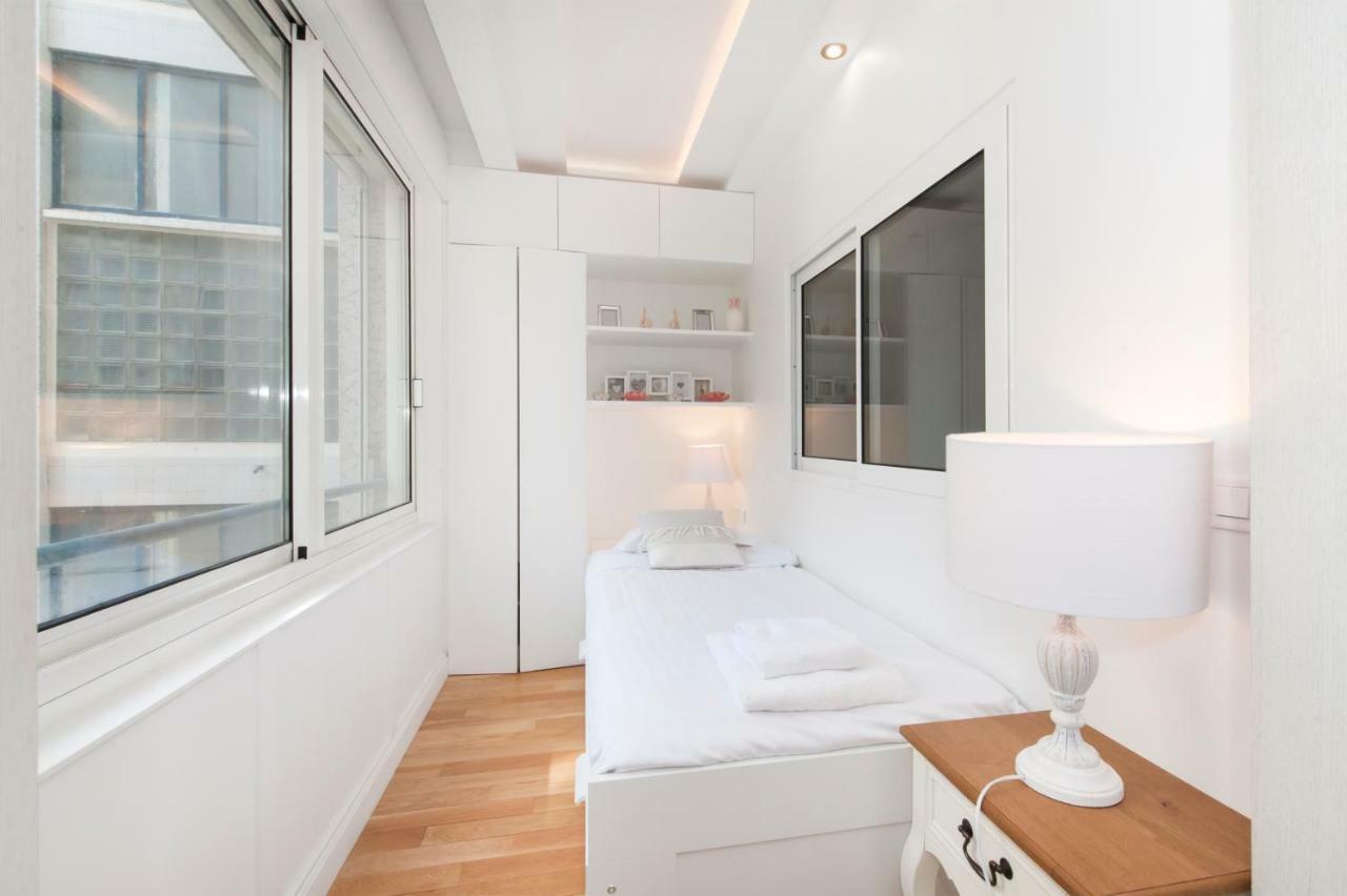 Luxury Montaigne Apartment Paris Ngoại thất bức ảnh