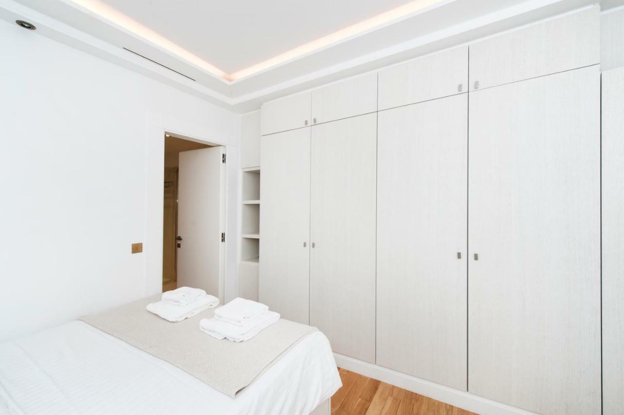 Luxury Montaigne Apartment Paris Ngoại thất bức ảnh